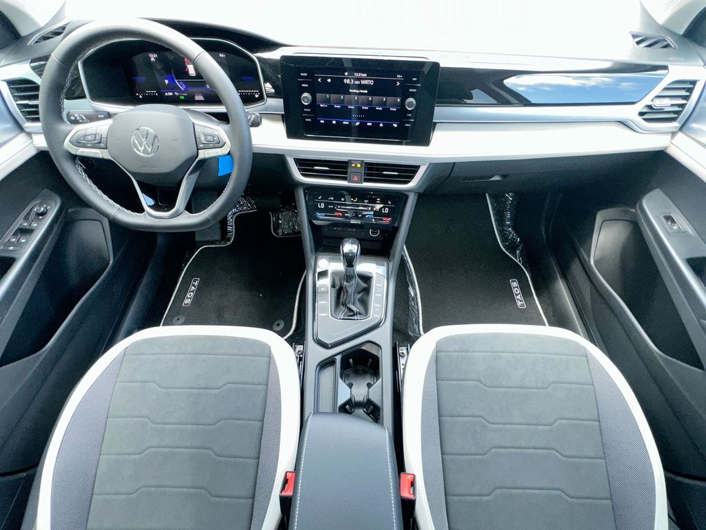 Thumbnail: 2026 Volkswagen Taos - 14