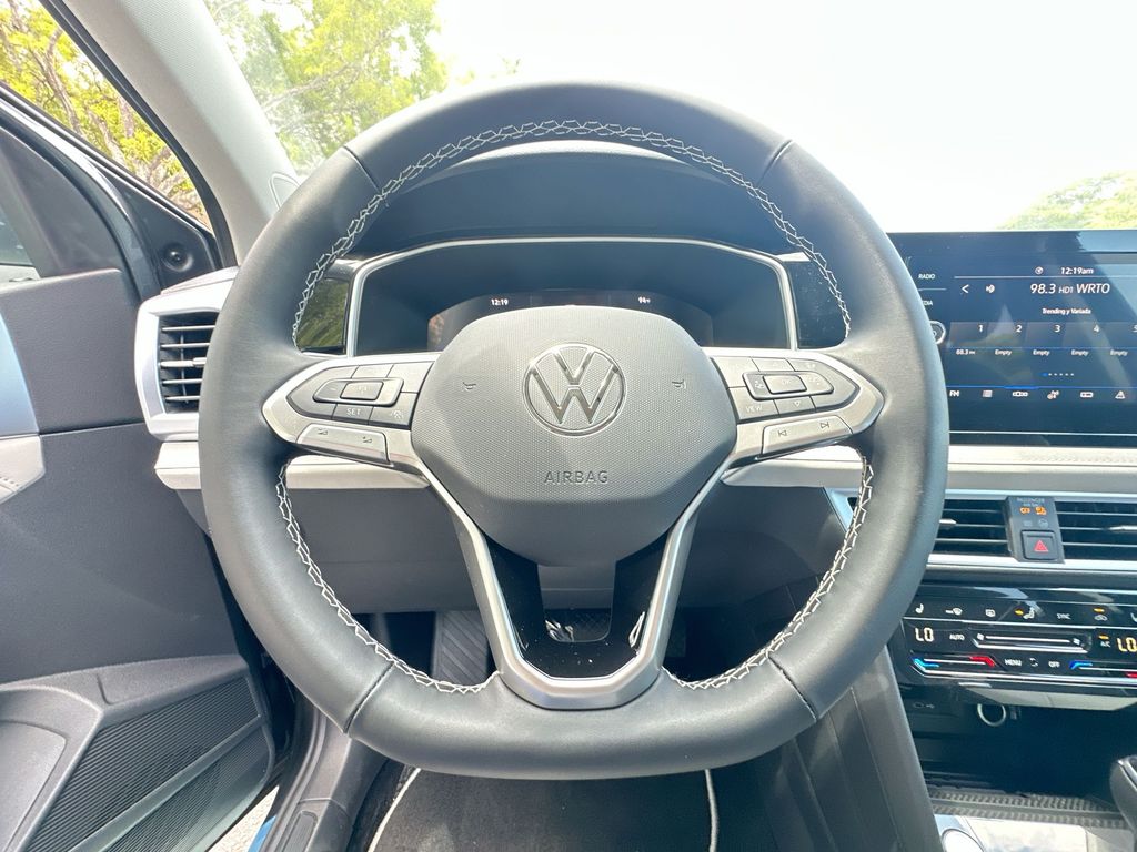 Thumbnail: 2026 Volkswagen Taos - 10