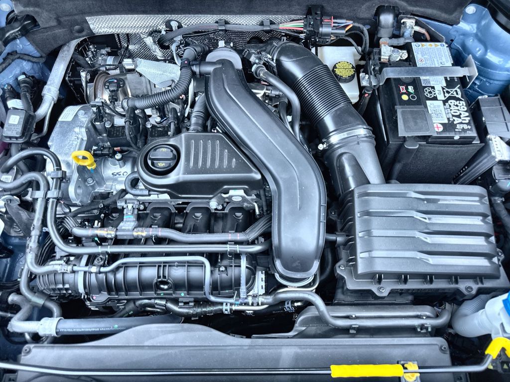 Thumbnail: 2026 Volkswagen Taos - 8