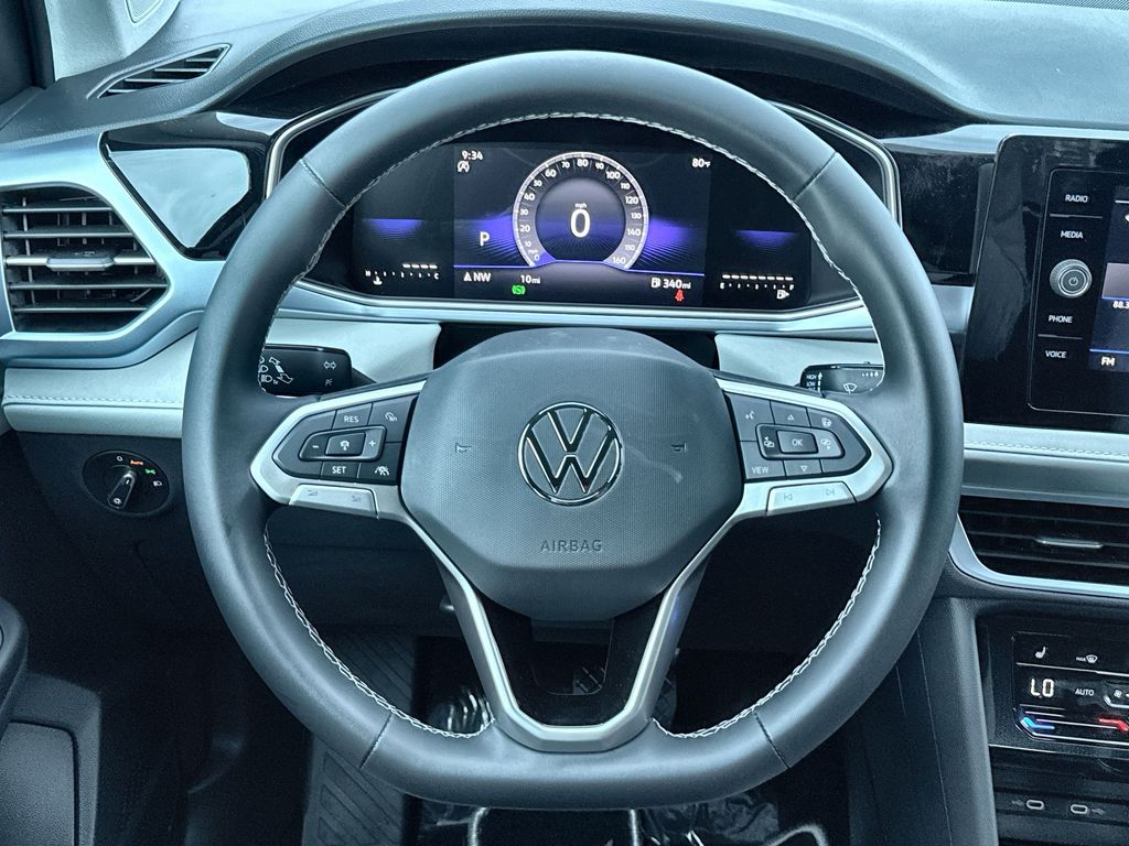 Thumbnail: 2026 Volkswagen Taos - 9