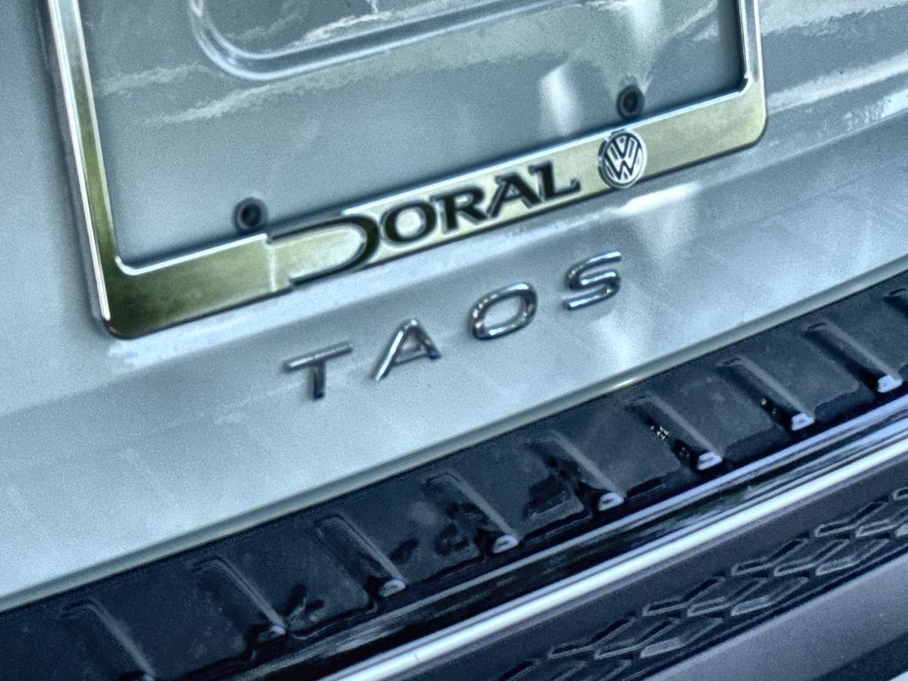 Thumbnail: 2026 Volkswagen Taos - 5
