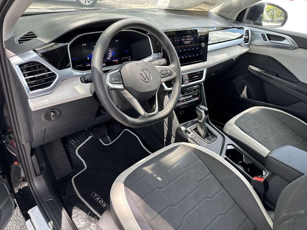 Thumbnail: 2026 Volkswagen Taos - 2