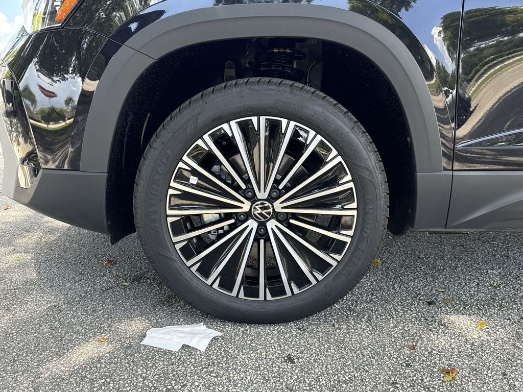 Thumbnail: 2026 Volkswagen Taos - 6