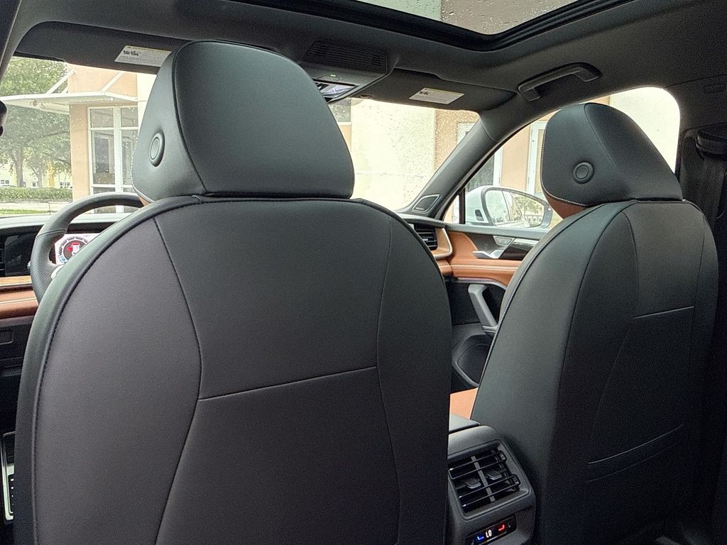 Thumbnail: 2026 Volkswagen Tiguan - 12