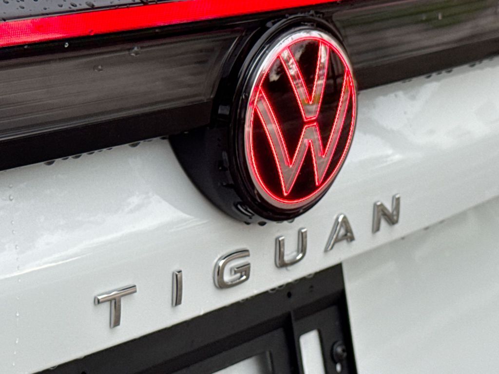 Thumbnail: 2026 Volkswagen Tiguan - 7