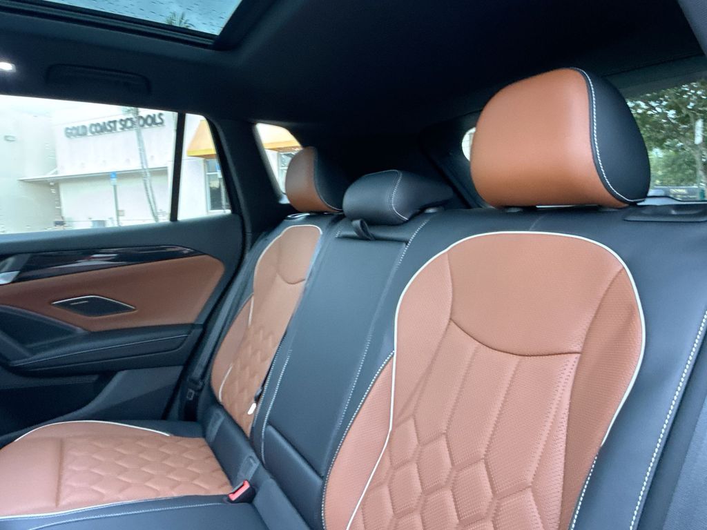 Thumbnail: 2026 Volkswagen Tiguan - 12