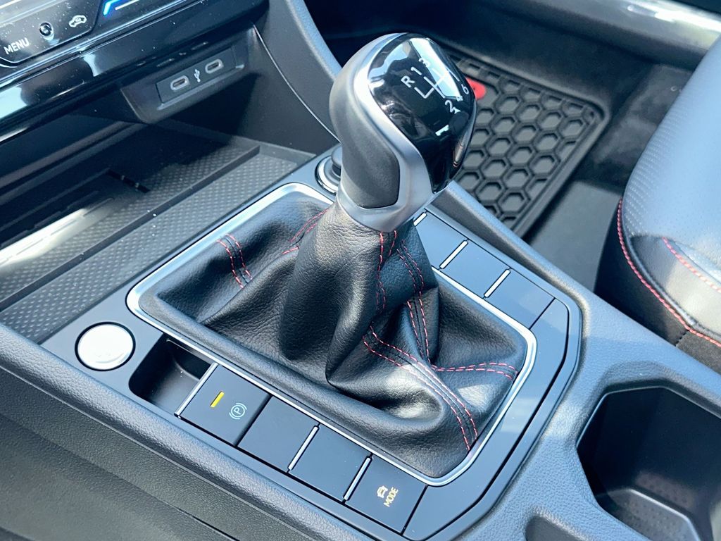 Thumbnail: 2026 Volkswagen Jetta - 16