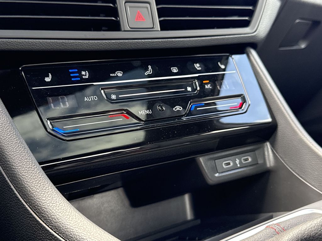 Thumbnail: 2026 Volkswagen Jetta - 26