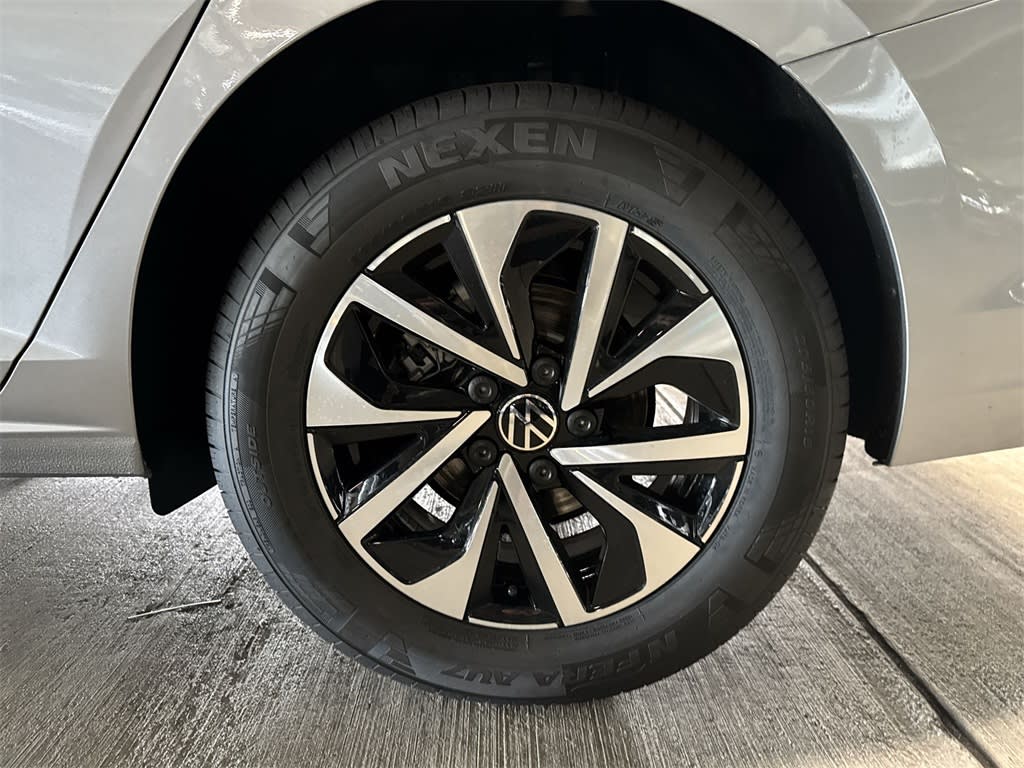 Thumbnail: 2025 Volkswagen Jetta - 8