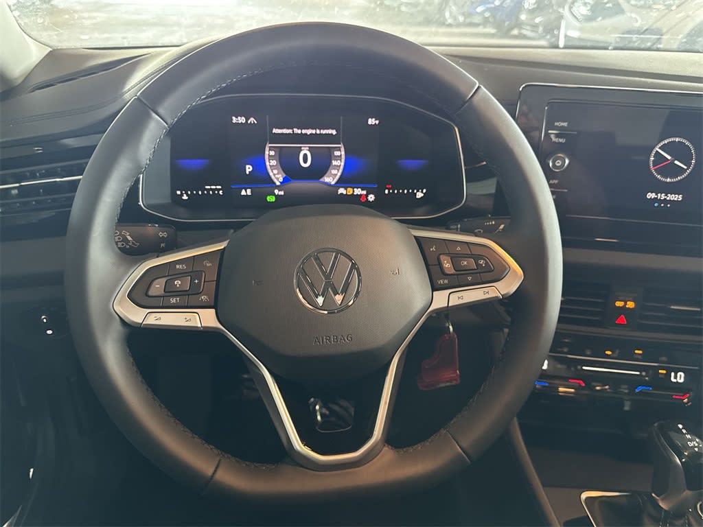 Thumbnail: 2025 Volkswagen Jetta - 10