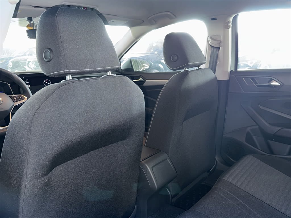 Thumbnail: 2025 Volkswagen Jetta - 28