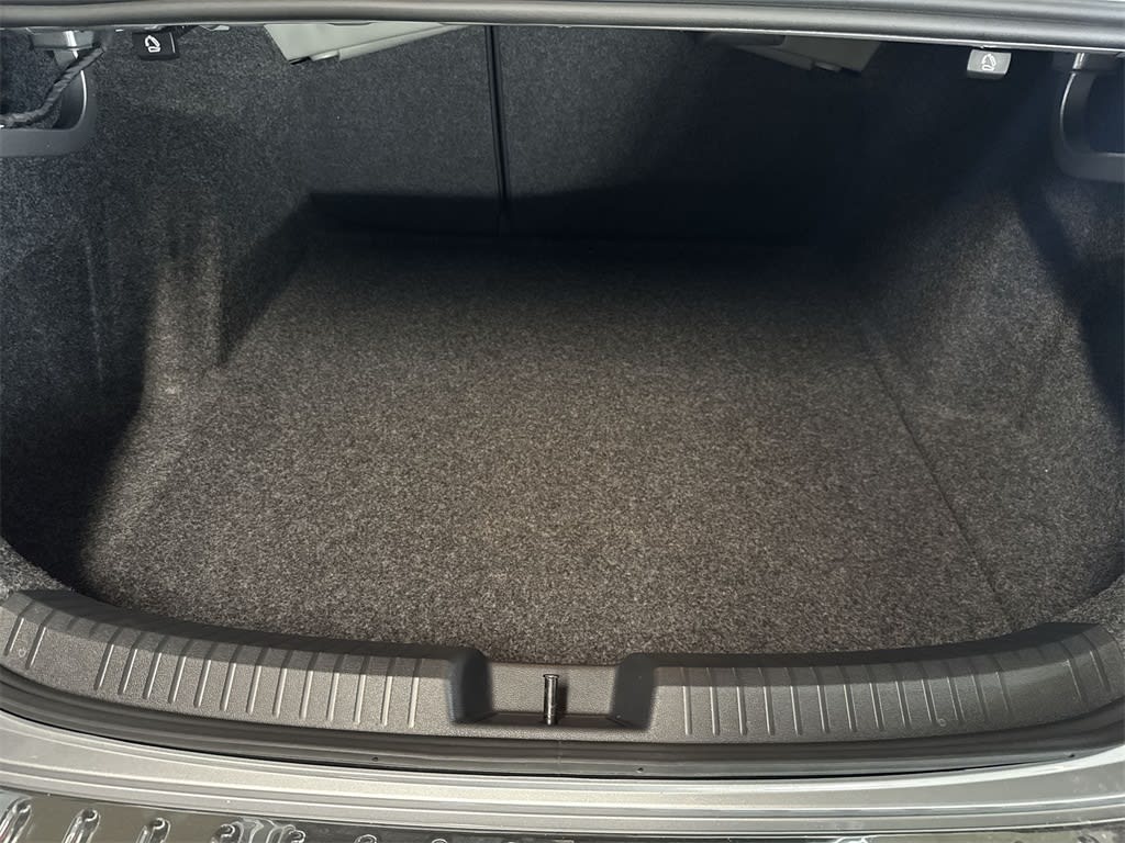 Thumbnail: 2025 Volkswagen Jetta - 18