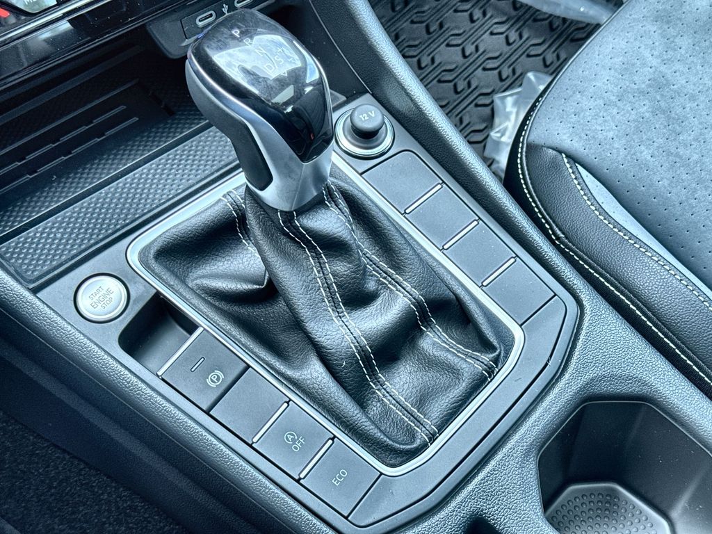 Thumbnail: 2026 Volkswagen Jetta - 16