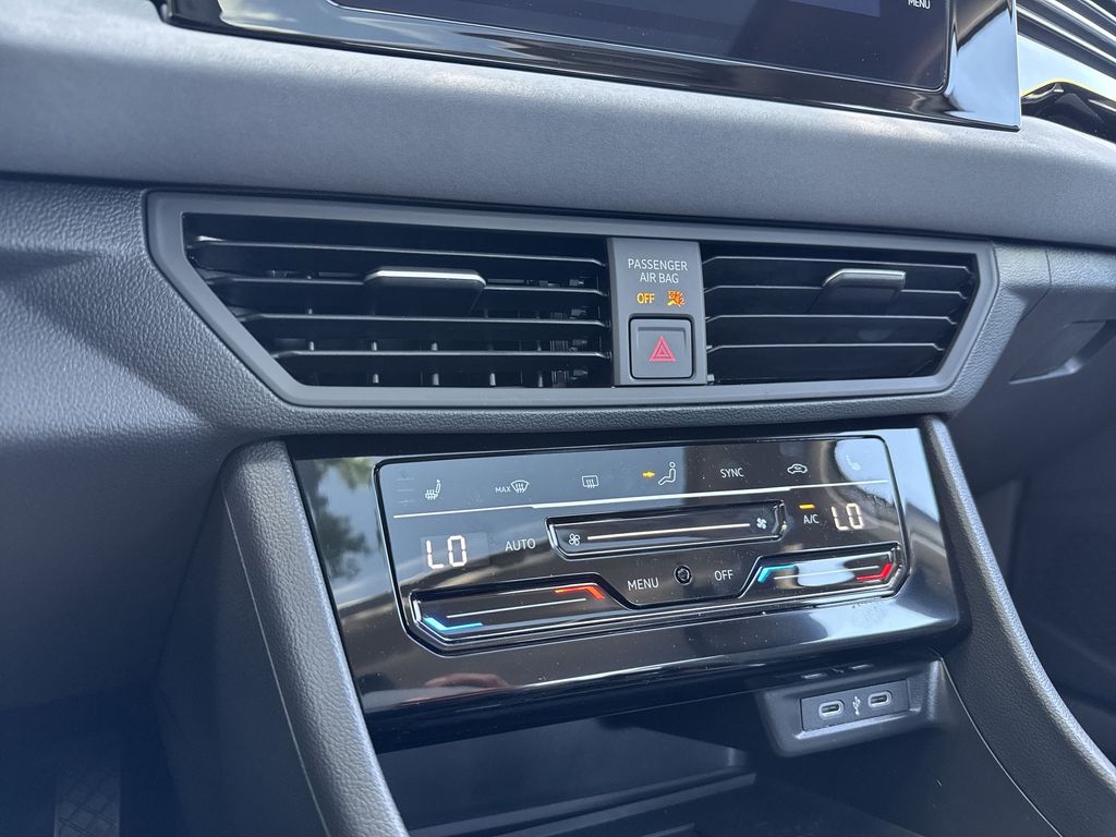 Thumbnail: 2026 Volkswagen Jetta - 27