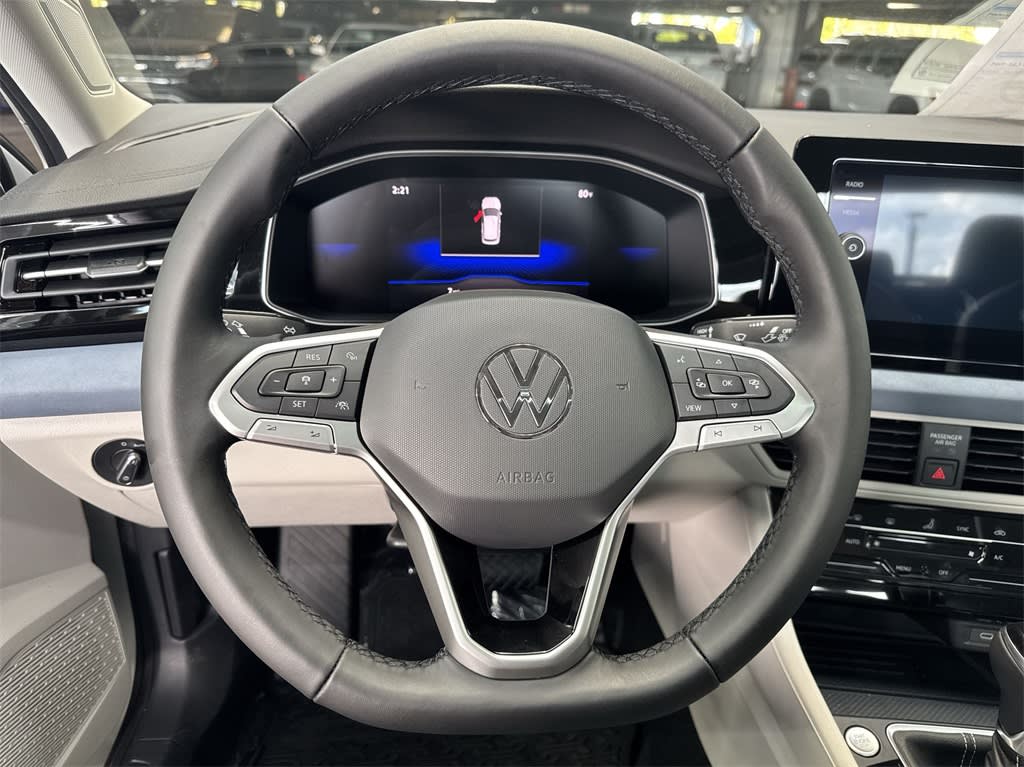 2025 Volkswagen Jetta SE 10