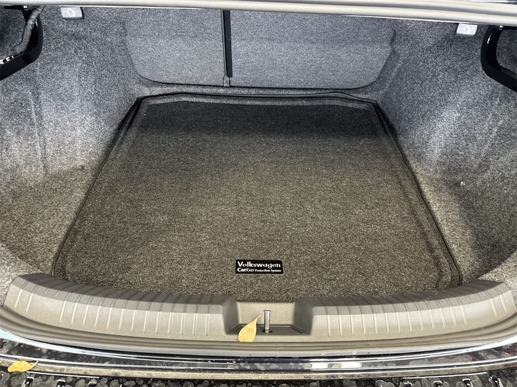 Thumbnail: 2025 Volkswagen Jetta - 15