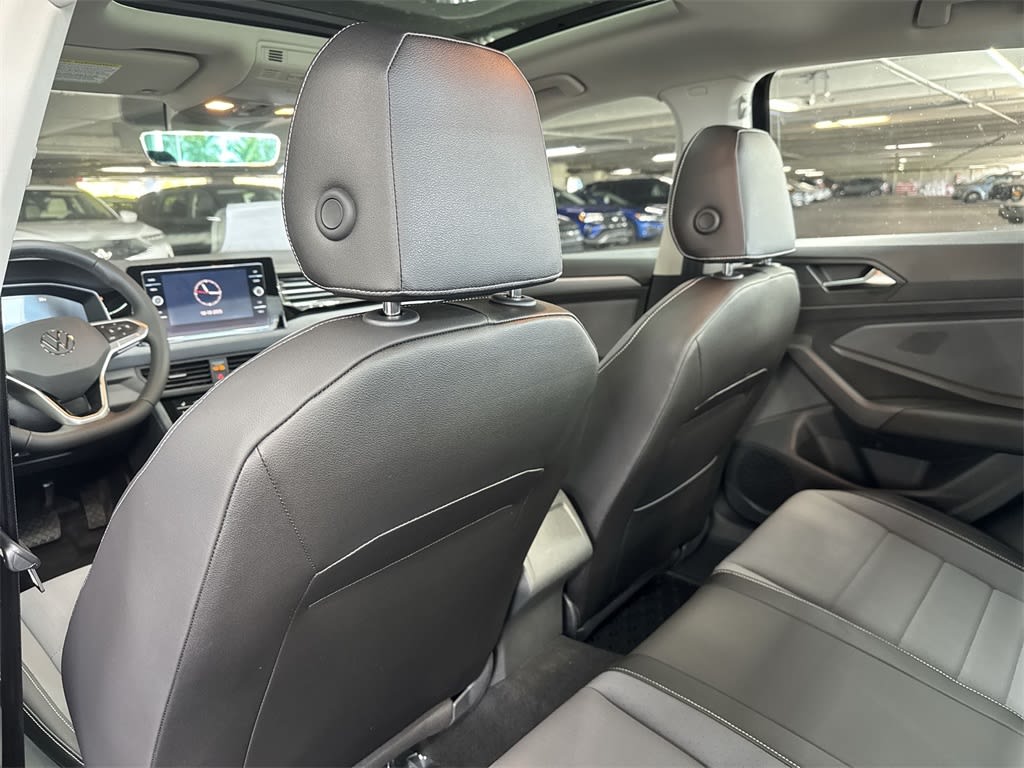 Thumbnail: 2025 Volkswagen Jetta - 28