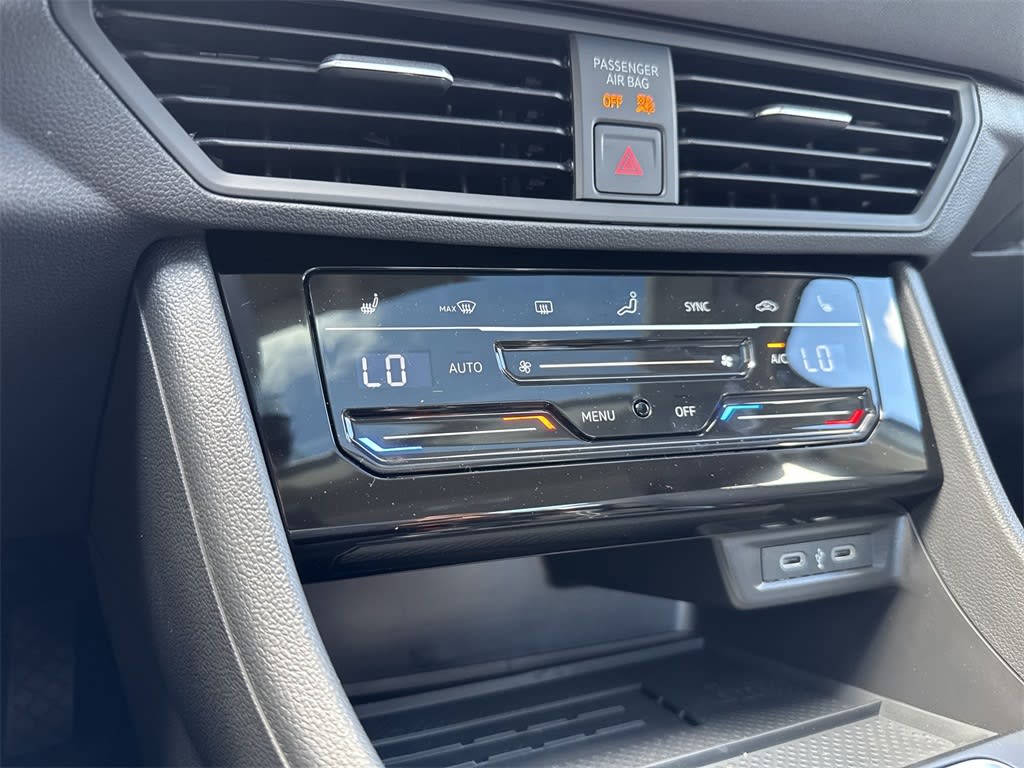 Thumbnail: 2025 Volkswagen Jetta - 27