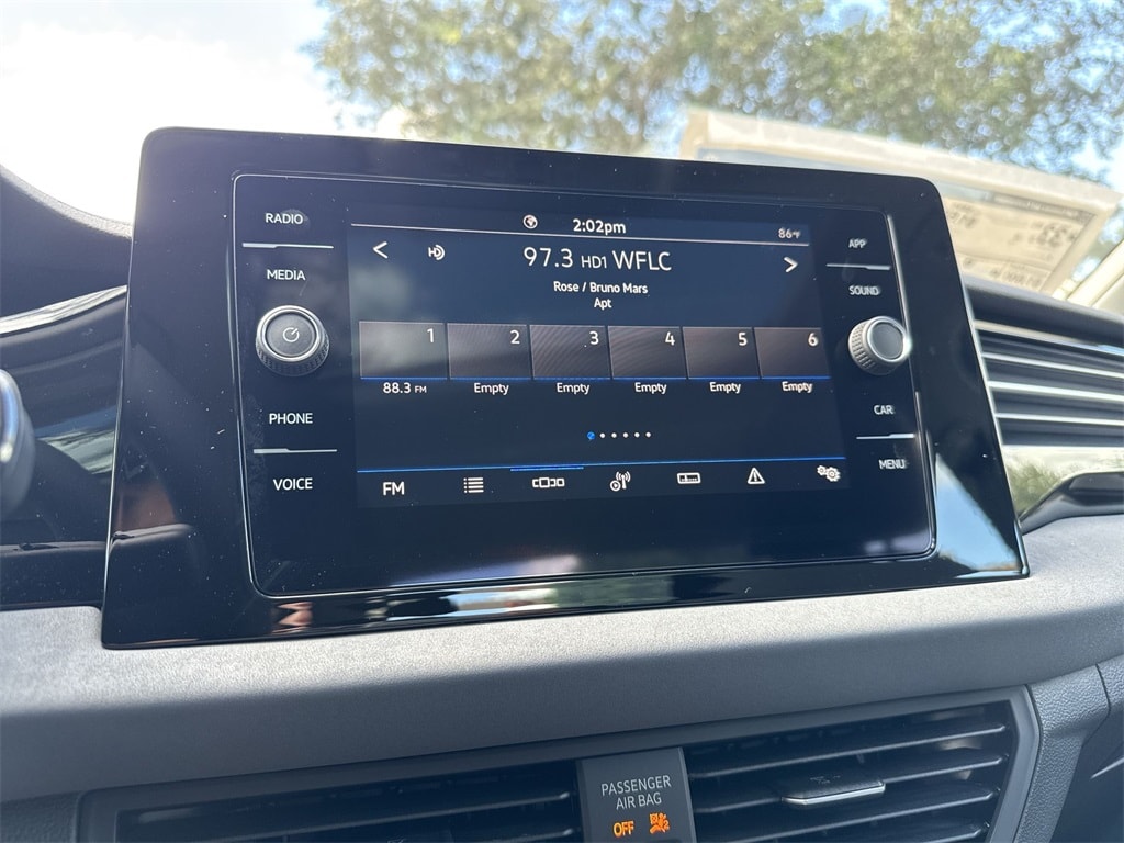 Thumbnail: 2025 Volkswagen Jetta - 14