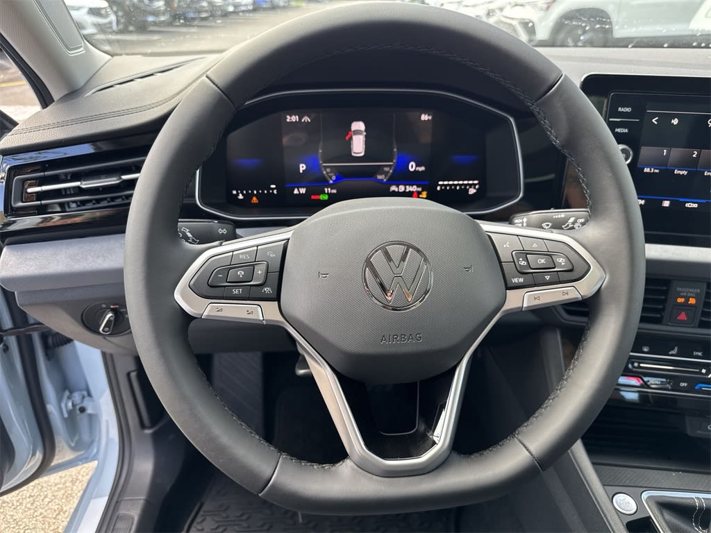 Thumbnail: 2025 Volkswagen Jetta - 9