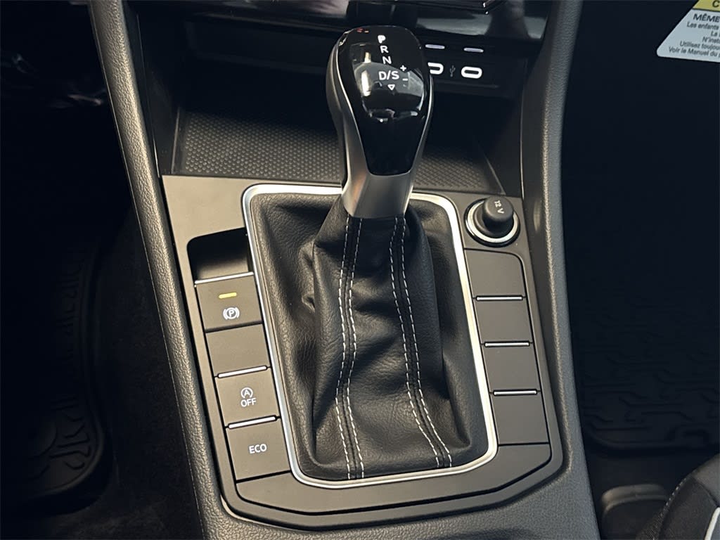 Thumbnail: 2025 Volkswagen Jetta - 16