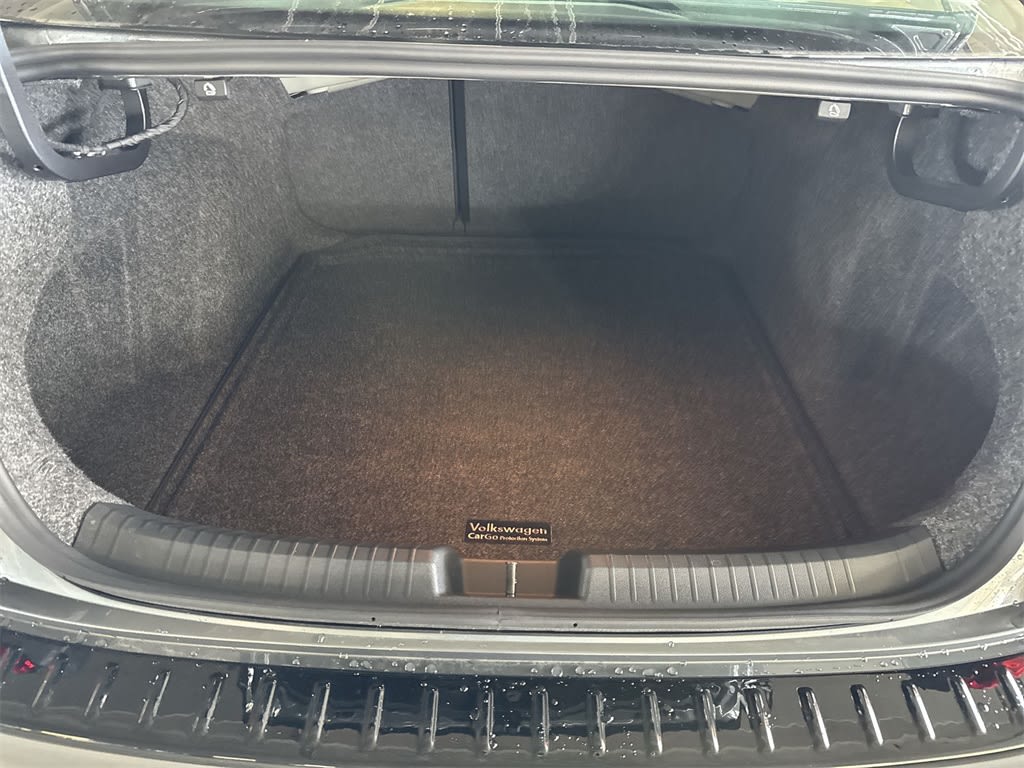 Thumbnail: 2025 Volkswagen Jetta - 18