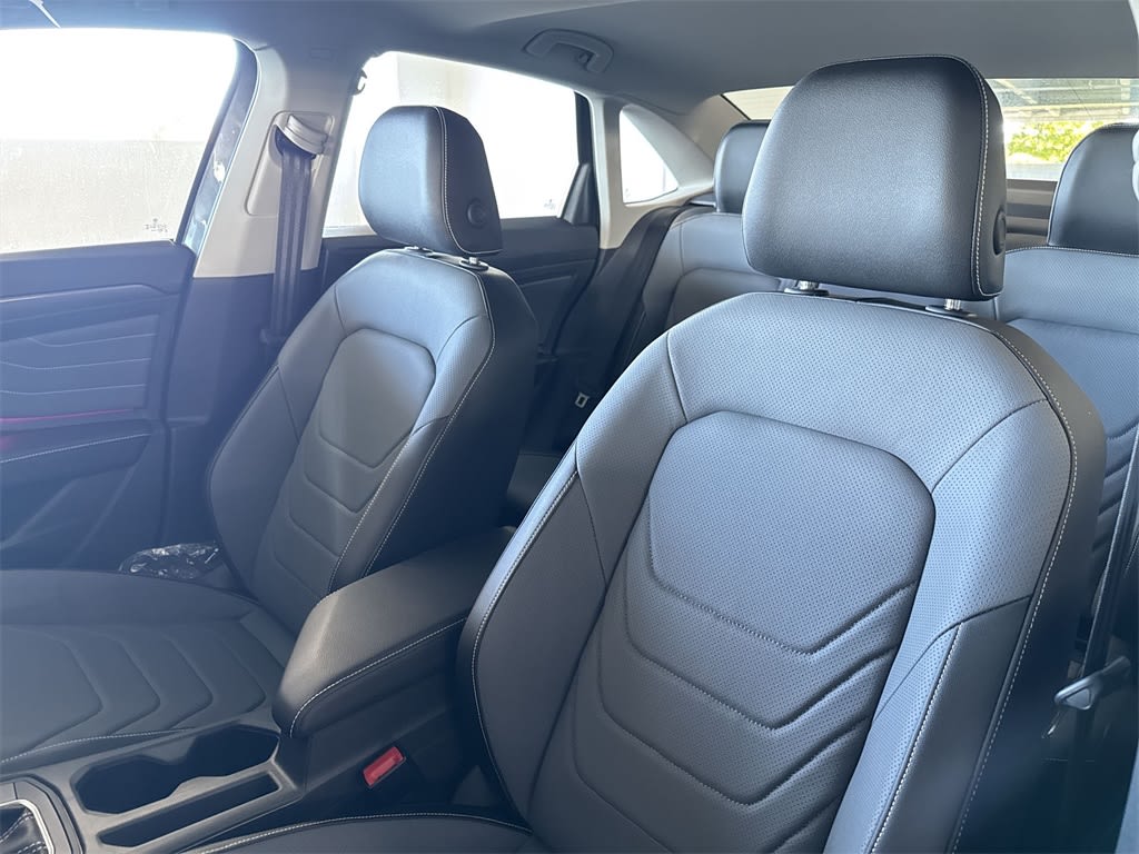 Thumbnail: 2025 Volkswagen Jetta - 12