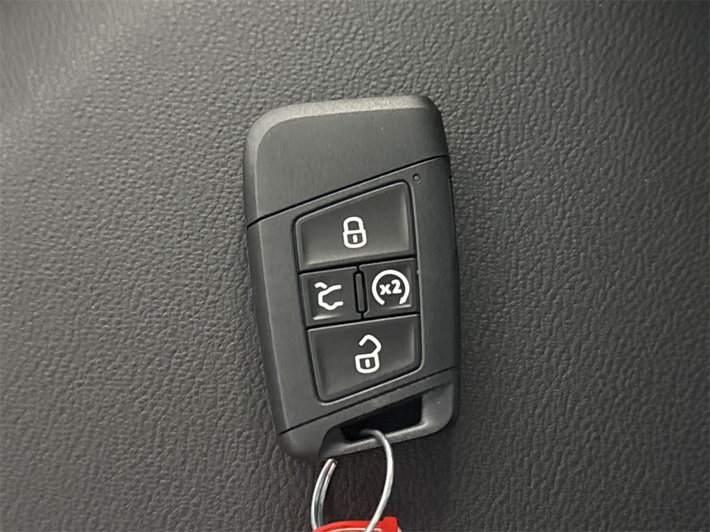 Thumbnail: 2025 Volkswagen Jetta - 18