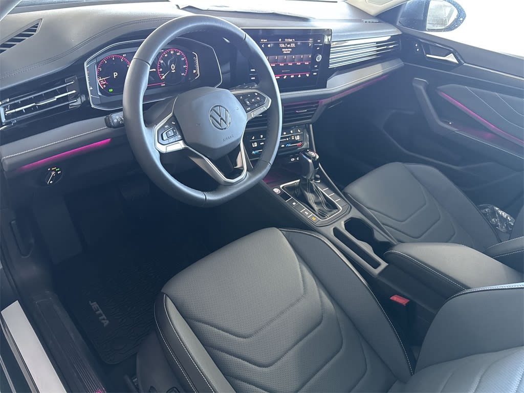 Thumbnail: 2025 Volkswagen Jetta - 2