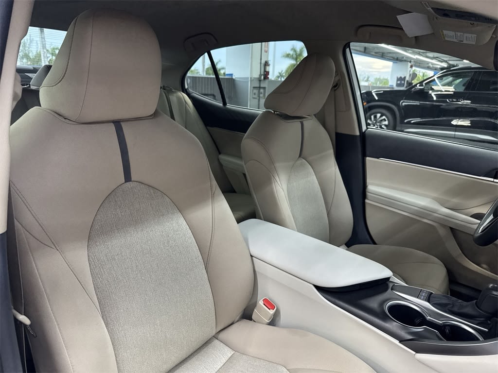 Thumbnail: 2023 Toyota Camry - 12