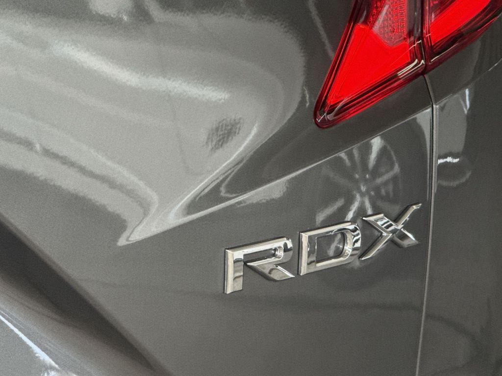Thumbnail: 2023 Acura RDX - 7