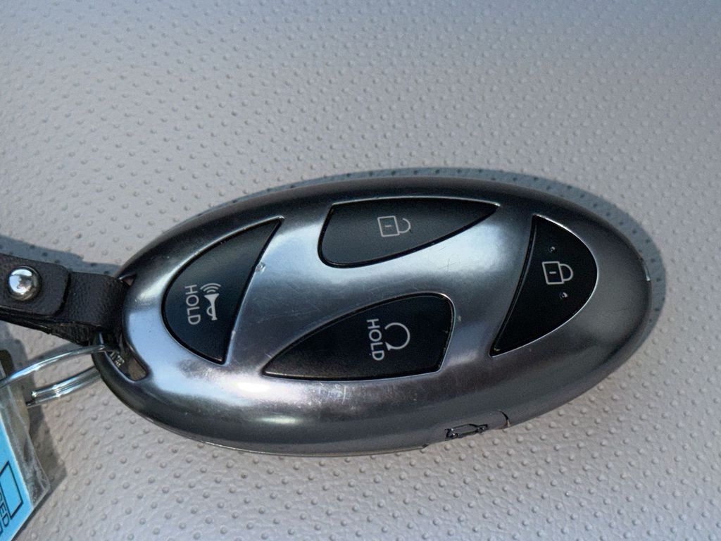 Thumbnail: 2025 Hyundai Tucson - 18