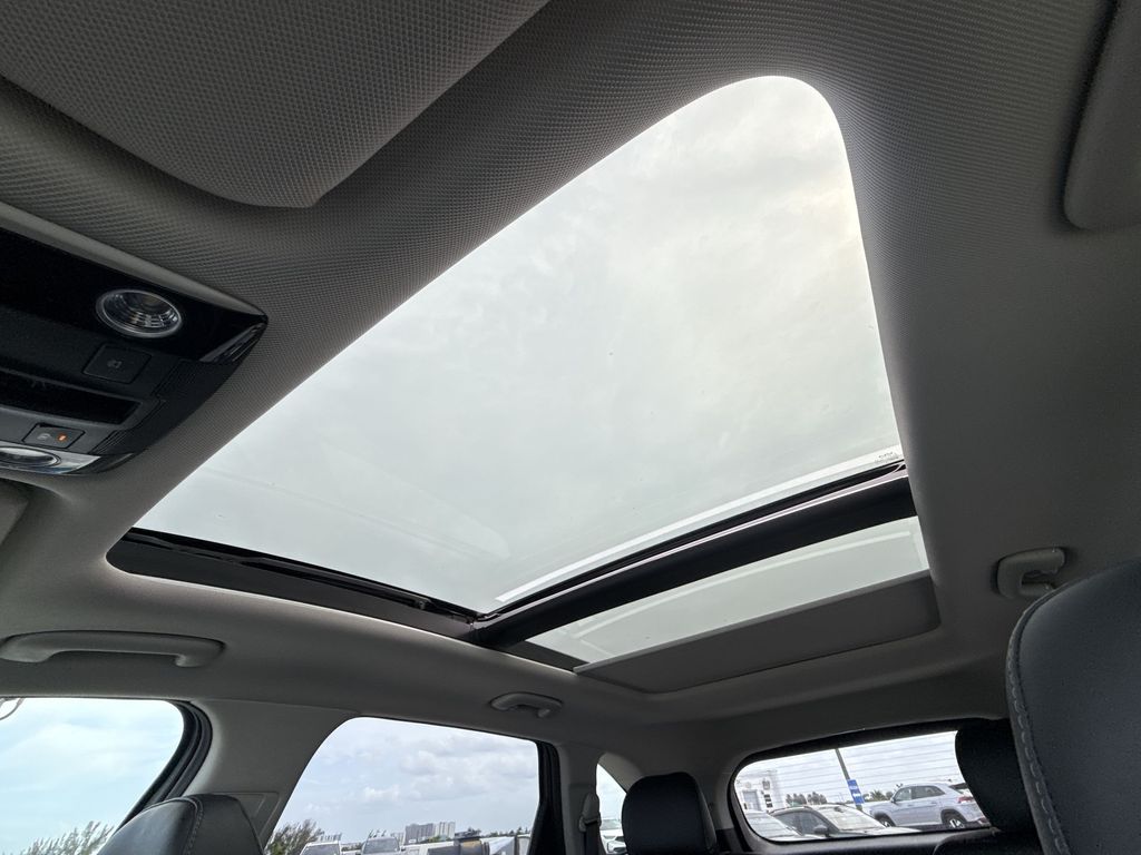 Thumbnail: 2024 Kia Sorento - 23