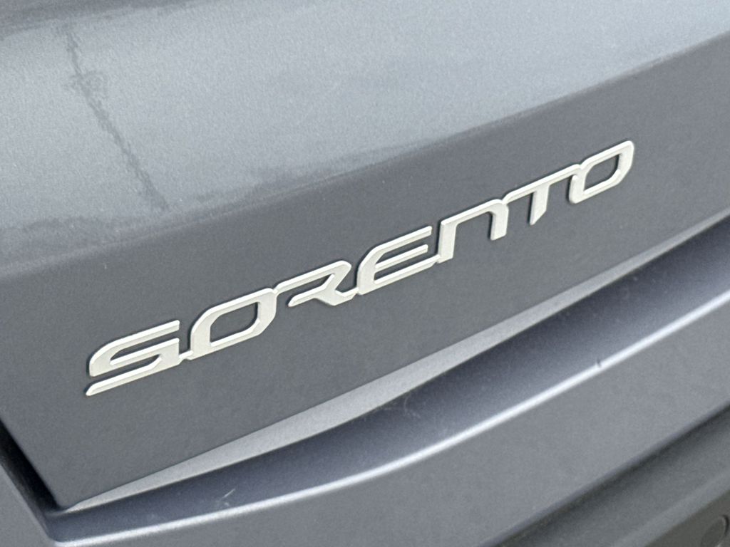 Thumbnail: 2024 Kia Sorento - 7