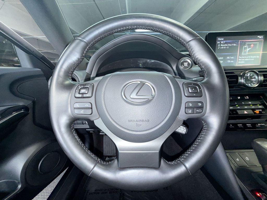 Thumbnail: 2025 Lexus ES - 10