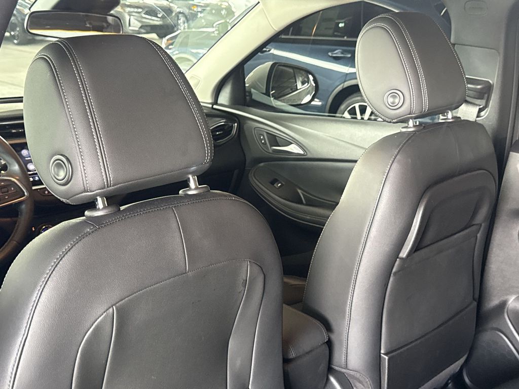 Thumbnail: 2021 Buick Encore GX - 12