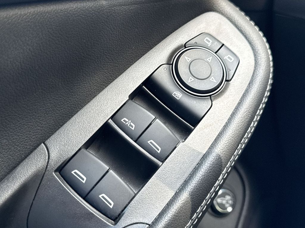 Thumbnail: 2023 Buick Encore GX - 27