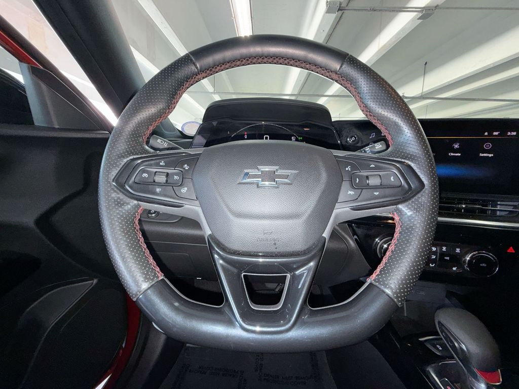 Thumbnail: 2024 Chevrolet Trax - 10