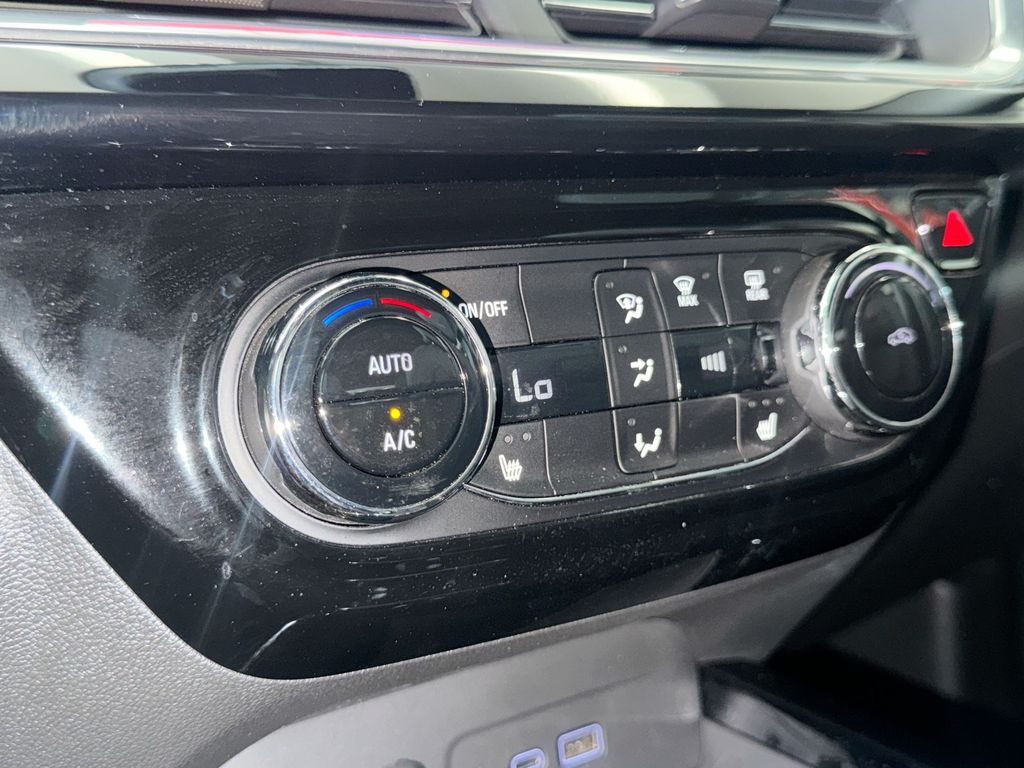 Thumbnail: 2024 Chevrolet Trax - 26