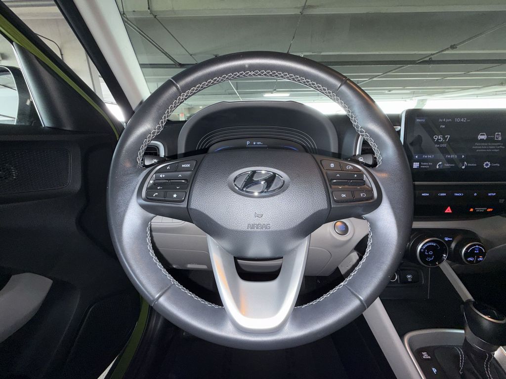 Thumbnail: 2024 Hyundai Venue - 9