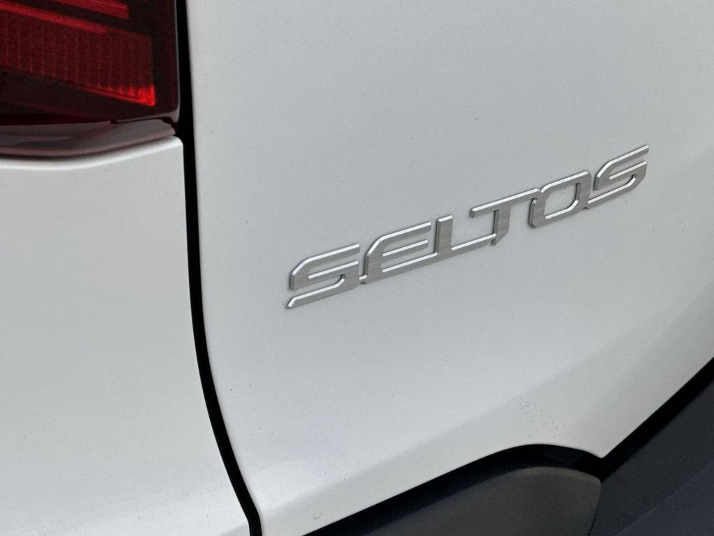 Thumbnail: 2025 Kia Seltos - 7