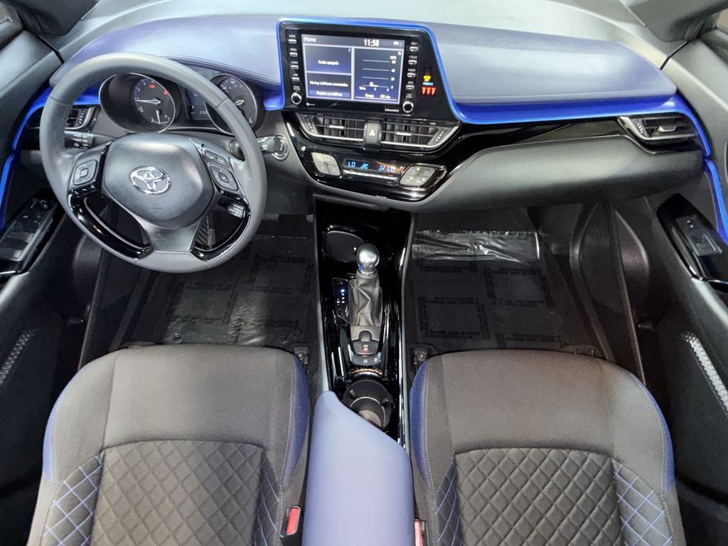 Thumbnail: 2022 Toyota C-HR - 14