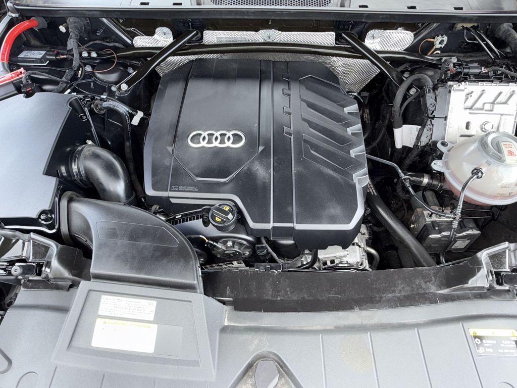 Thumbnail: 2023 Audi Q5 - 8