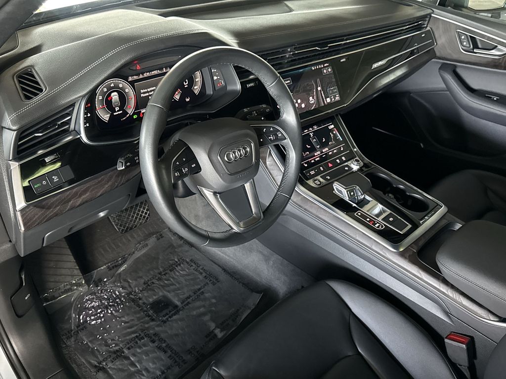 Thumbnail: 2023 Audi Q7 - 2