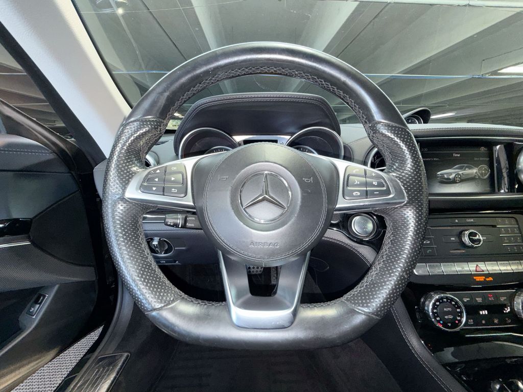 Thumbnail: 2017 Mercedes-Benz SL-Class - 8
