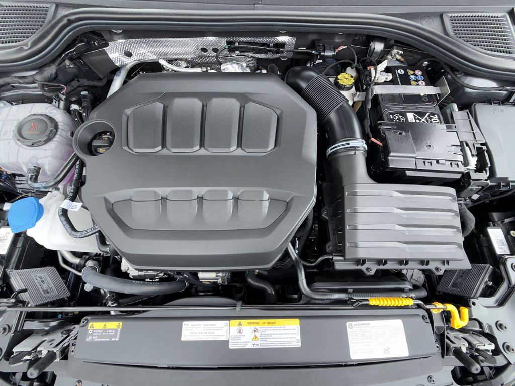 Thumbnail: 2026 Volkswagen Golf - 9
