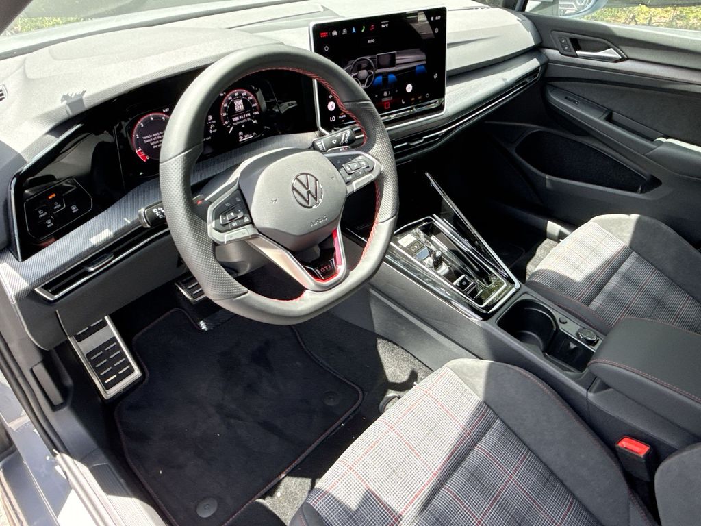 Thumbnail: 2026 Volkswagen Golf - 2