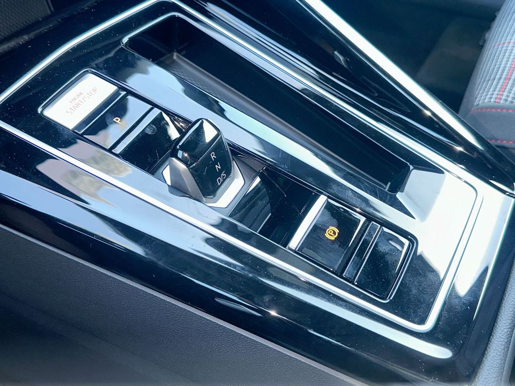Thumbnail: 2026 Volkswagen Golf - 25
