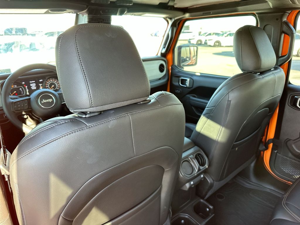 Thumbnail: 2025 Jeep Wrangler - 11