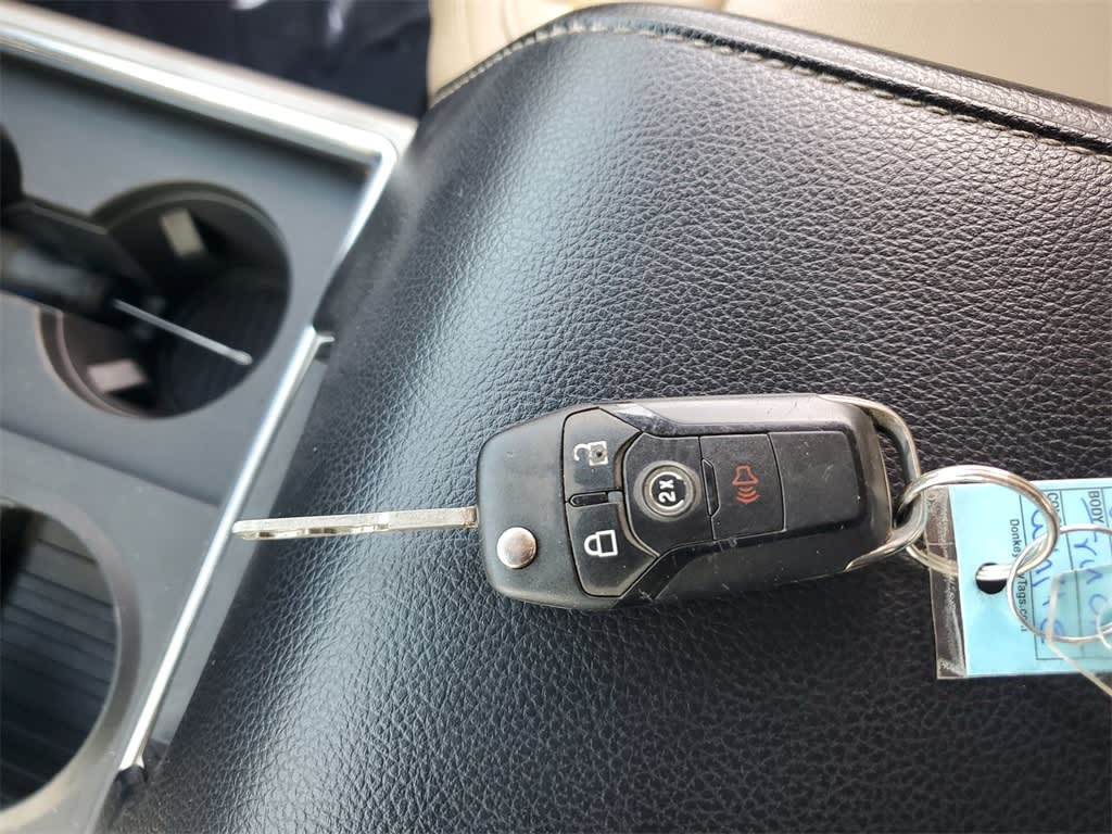 2019 Ford F-350 Lariat 16